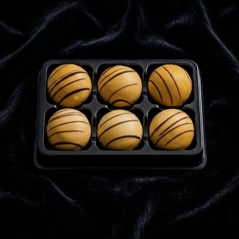 Trøffel-Romkugler med salt karamel blondie chokolade